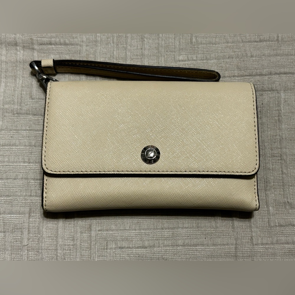 Cream Henri Bendel Wristlet